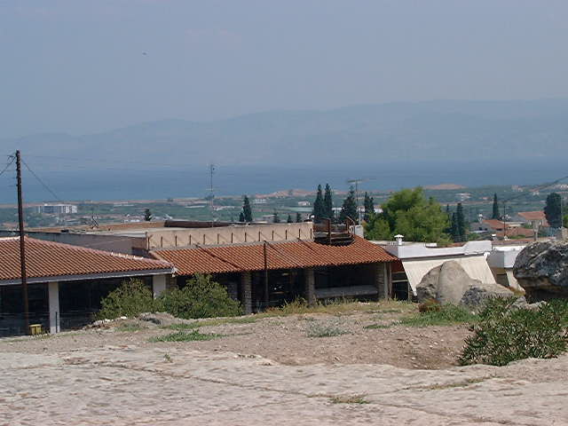 Corinthe -Voie romaine.jpg