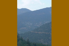 Montagnes et village
