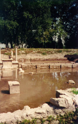 TempleIsis4.jpg